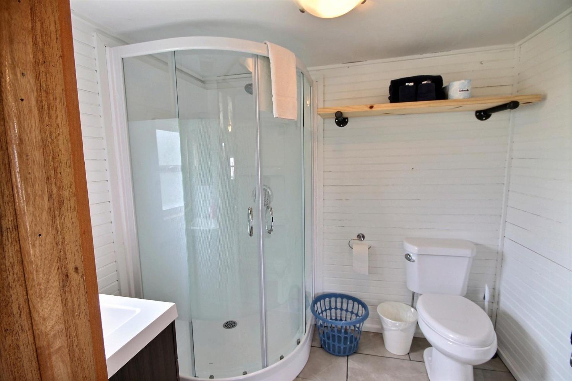 Cavendish Bosom Buddies Cottage Resort Bagian luar foto