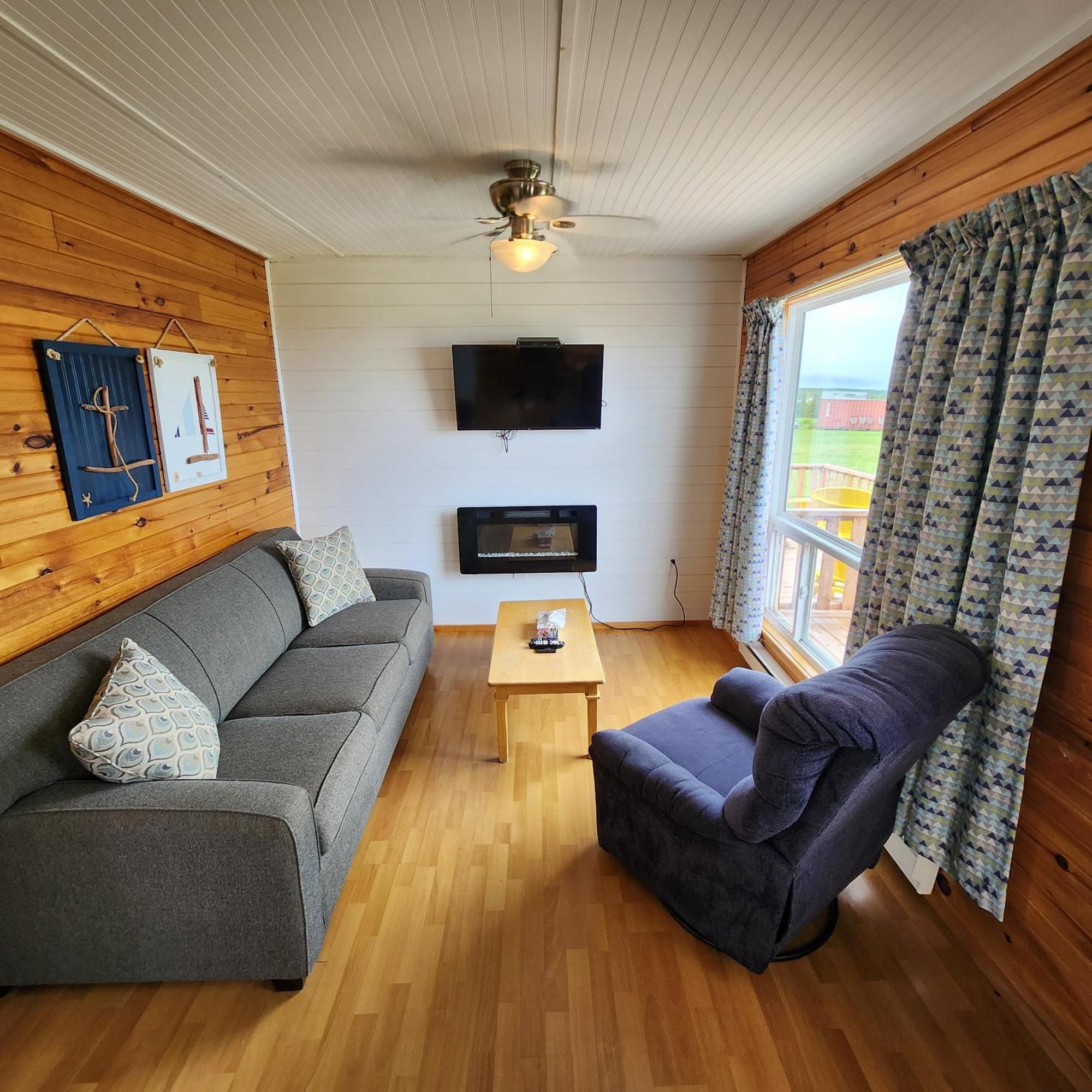 Cavendish Bosom Buddies Cottage Resort Bagian luar foto