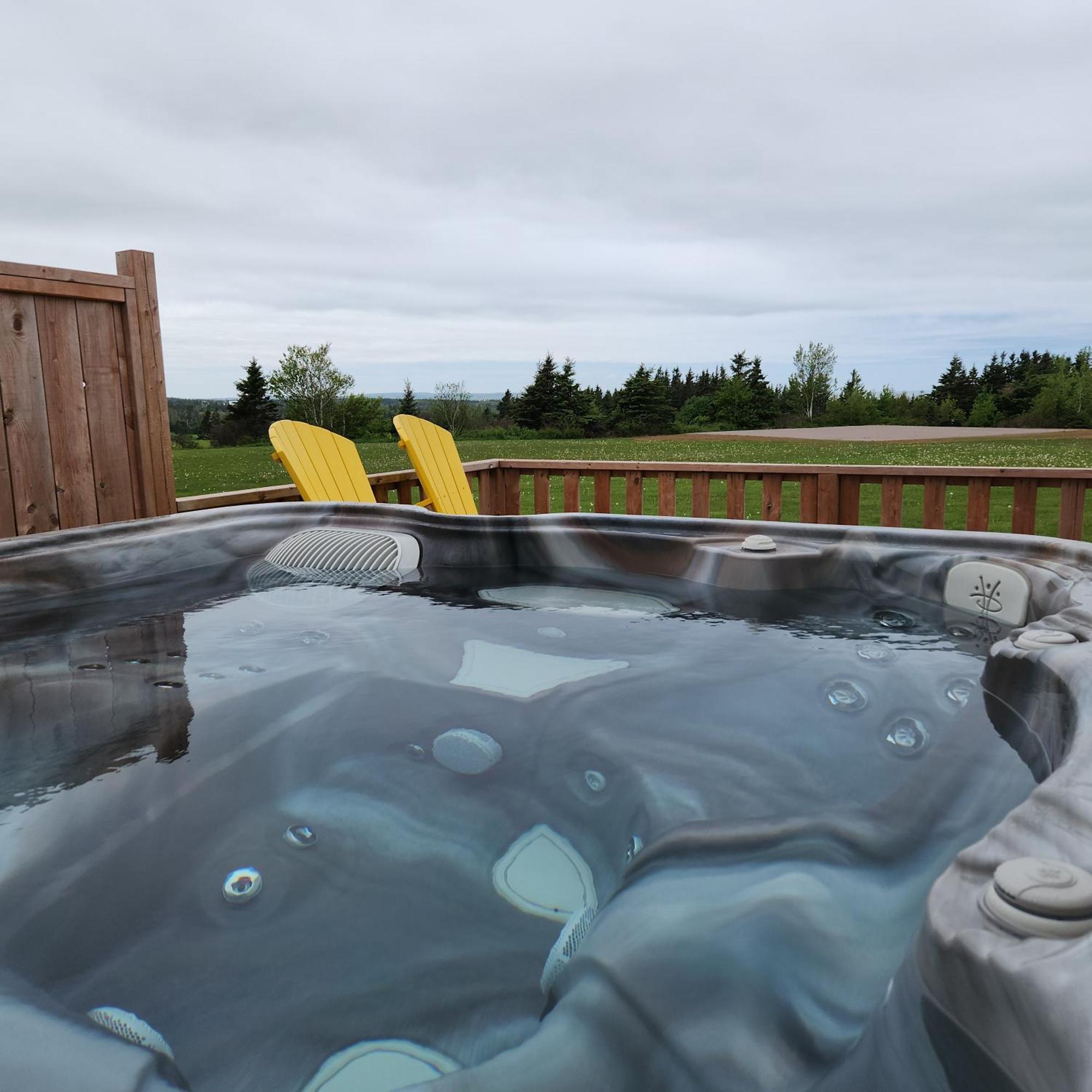 Cavendish Bosom Buddies Cottage Resort Bagian luar foto
